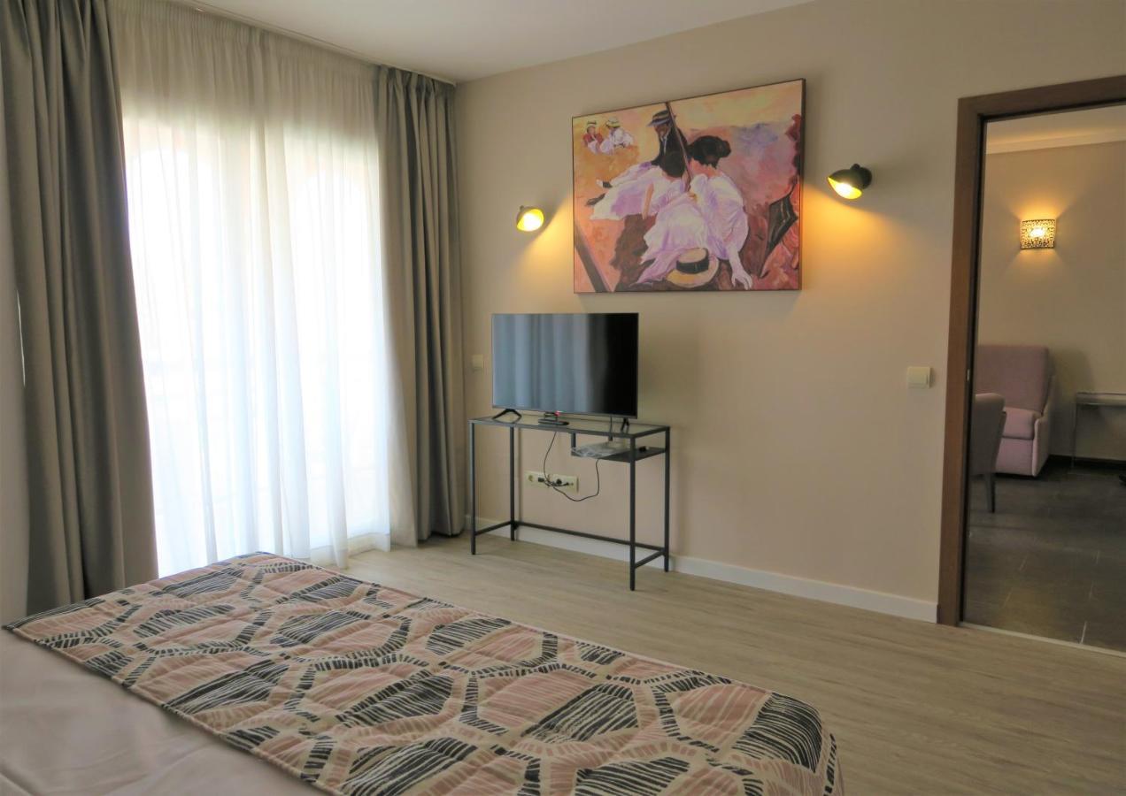 Hotel Bonalba Alicante Ел Кампело Екстериор снимка
