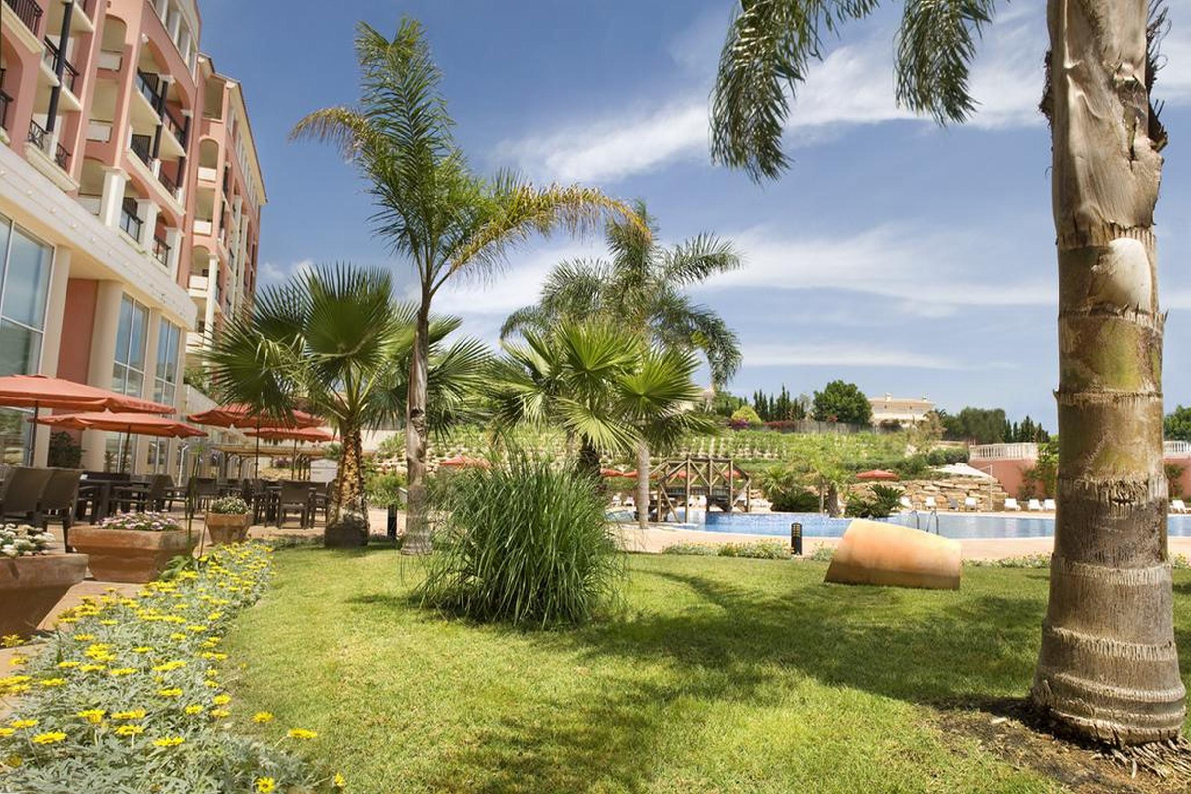 Hotel Bonalba Alicante Ел Кампело Екстериор снимка