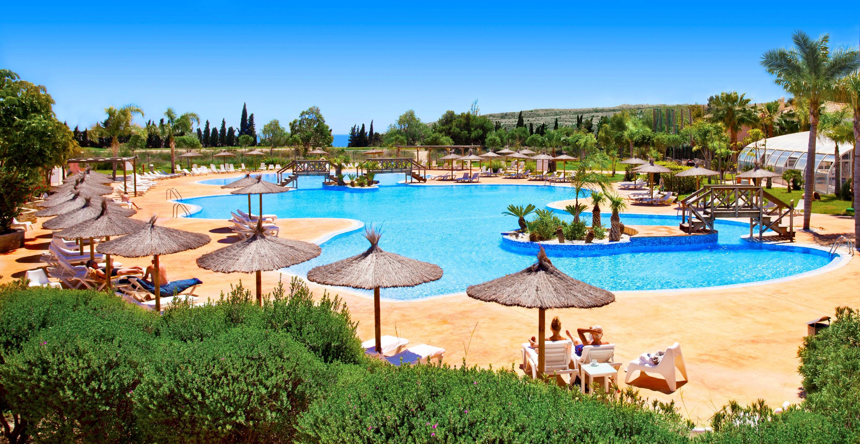 Hotel Bonalba Alicante Ел Кампело Екстериор снимка