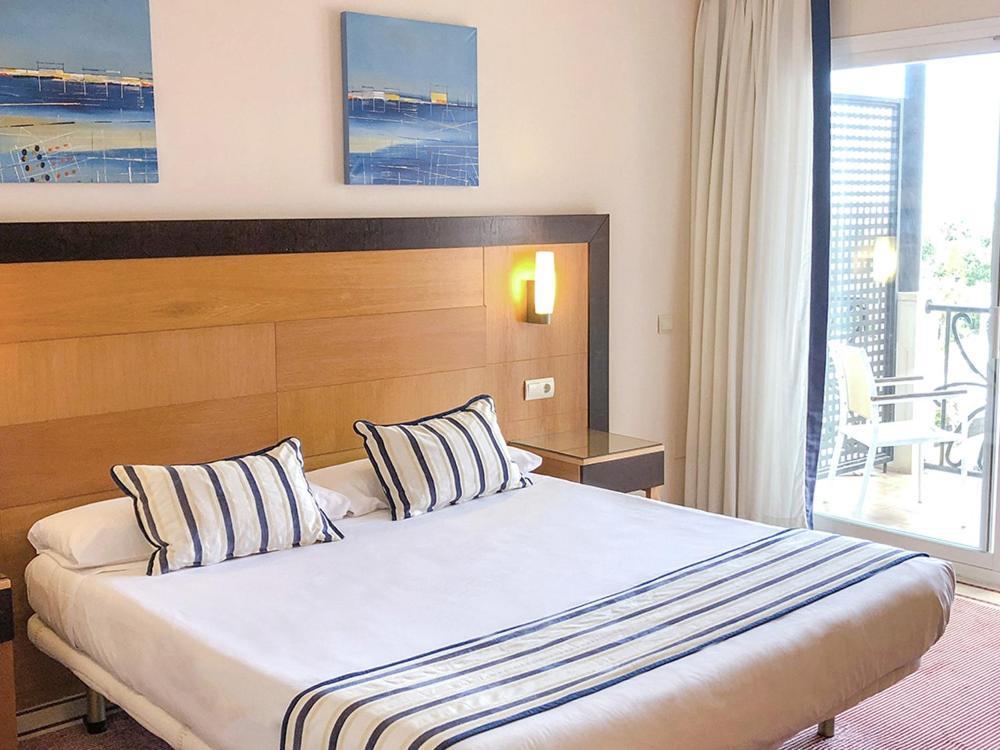 Hotel Bonalba Alicante Ел Кампело Екстериор снимка