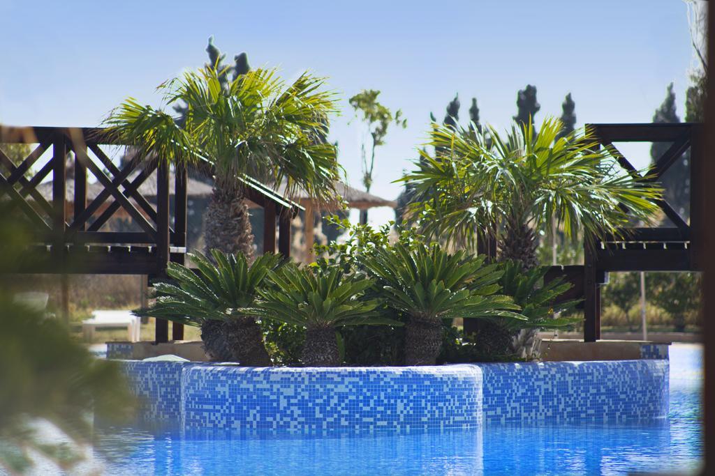 Hotel Bonalba Alicante Ел Кампело Екстериор снимка